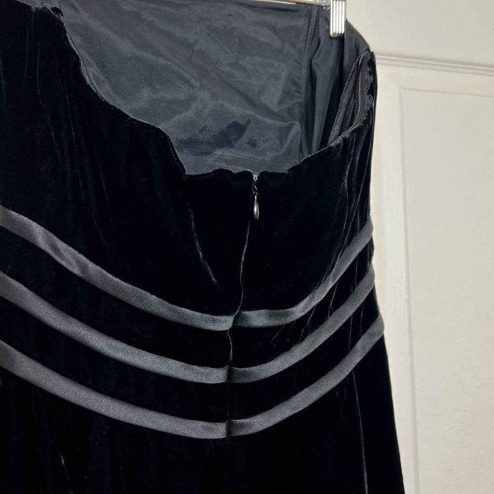 Talbots Black Velvet Tulle Strapless Dress Size 6 - Picture 10 of 14